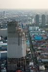 タイ・バンコクの建設放棄ビル.jpg